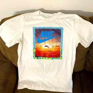 Womens Nike shirt Small